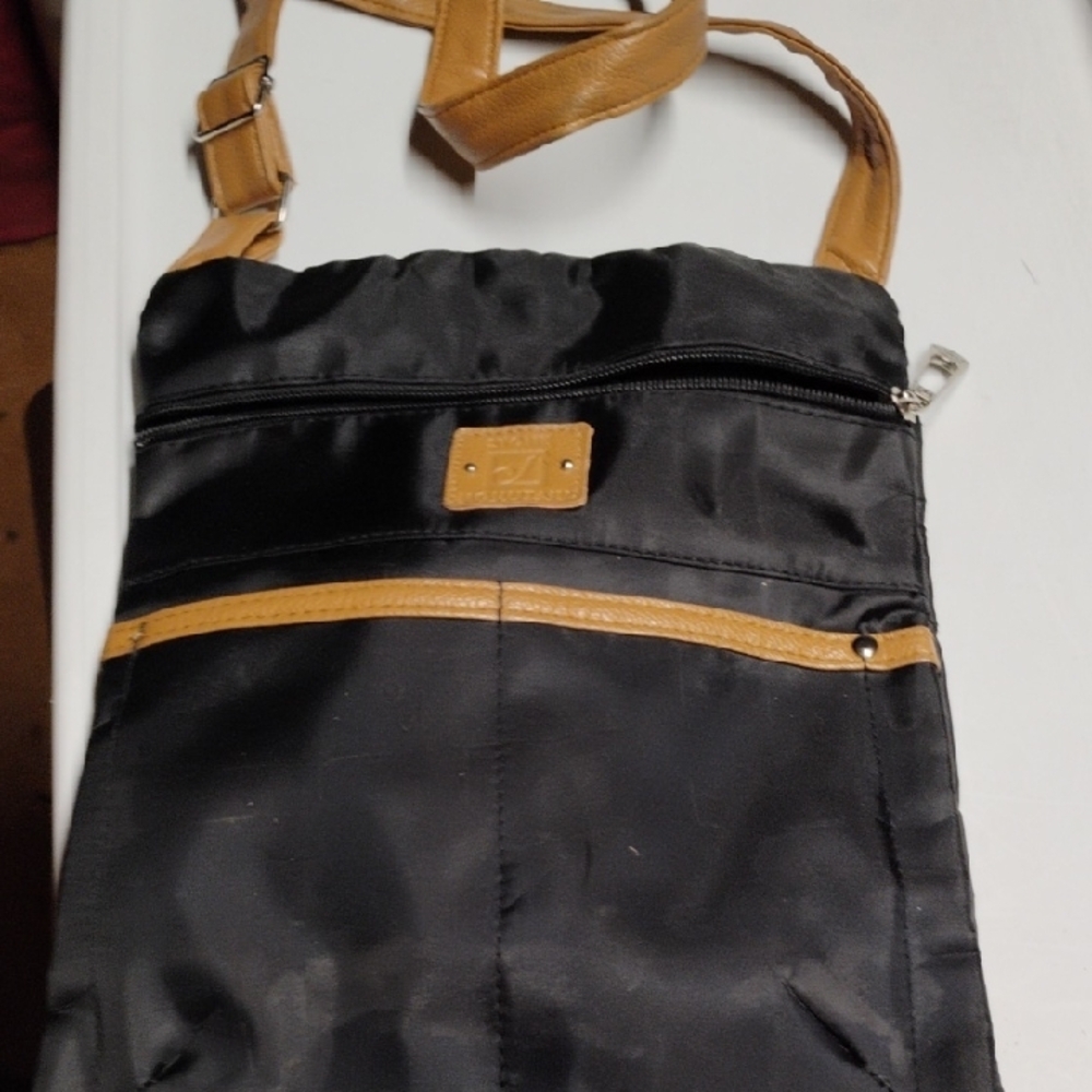 Stone Mountain Accessories Black and Tan Crossbody Bag with Durable Fabric